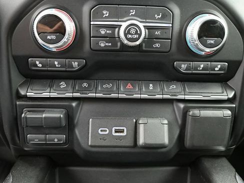 Used 2021 GMC Sierra 1500 AT4 AWD/4WD image 13