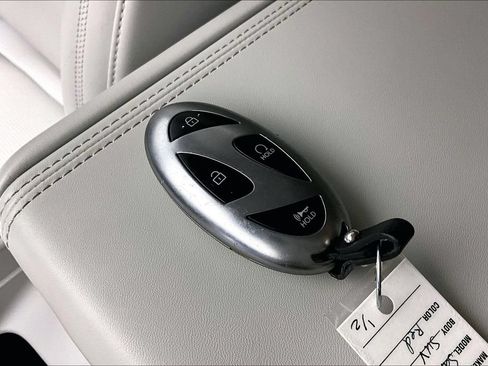 Used 2025 Hyundai Santa Fe Calligraphy FWD image 12
