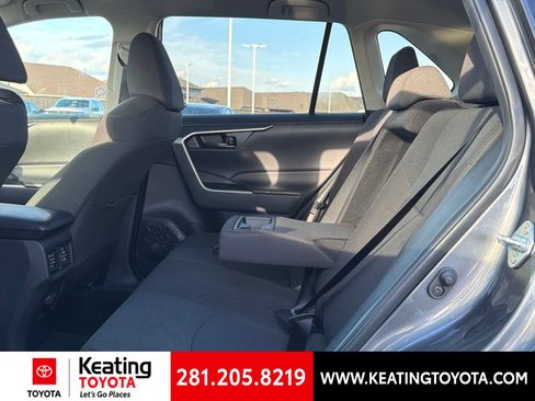 Used 2025 Toyota RAV4 LE AWD/4WD image 11