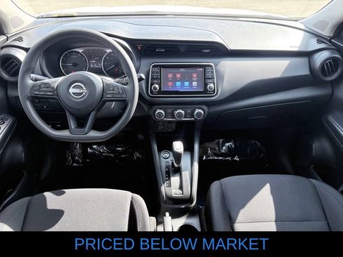 Used 2023 Nissan Kicks S FWD image 8