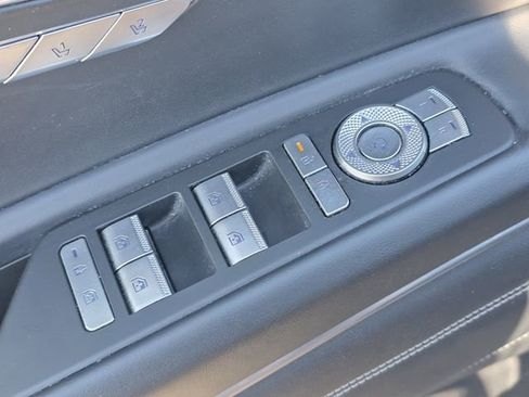 Used 2025 Genesis GV80 2.5T Standard image 28