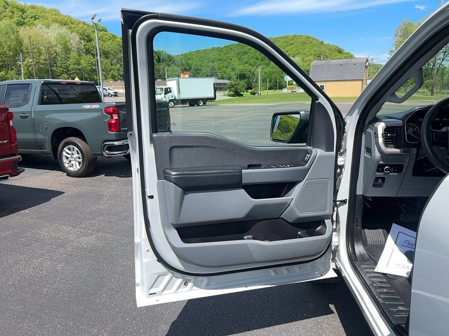 Used 2023 Ford F150 XLT AWD/4WD image 11