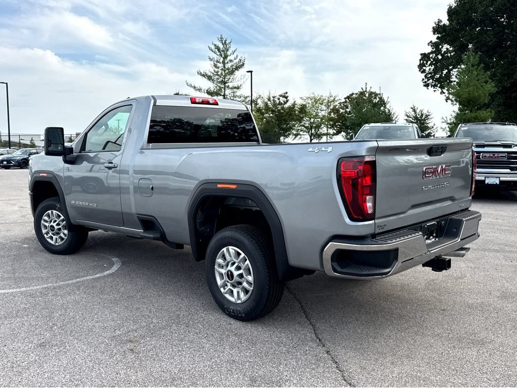 New 2026 GMC Sierra 2500 SLE AWD/4WD image 3