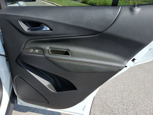 Used 2021 Chevrolet Equinox Premier FWD image 25