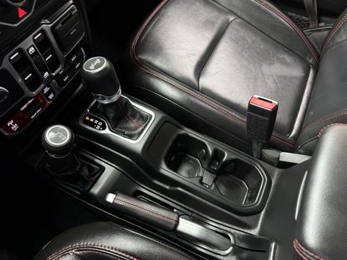 Used 2021 Jeep Wrangler Unlimited Rubicon w/ Uconnect 4C Nav & Sound Group image 20