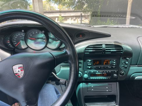 Used 2002 Porsche 911 Carrera RWD image 10