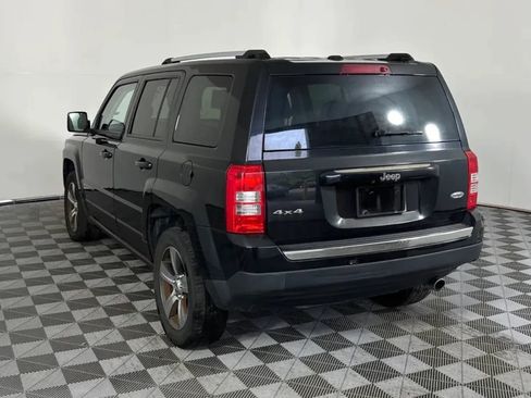 Used 2017 Jeep Patriot High Altitude AWD/4WD image 3