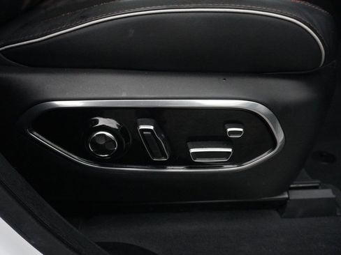 Used 2022 Jeep Grand Cherokee Summit image 32