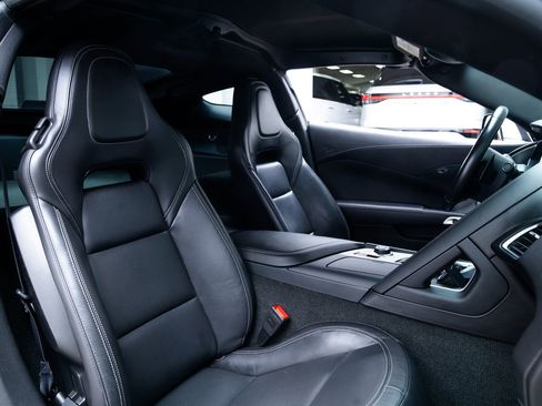 Used 2019 Chevrolet Corvette Z06 RWD image 18