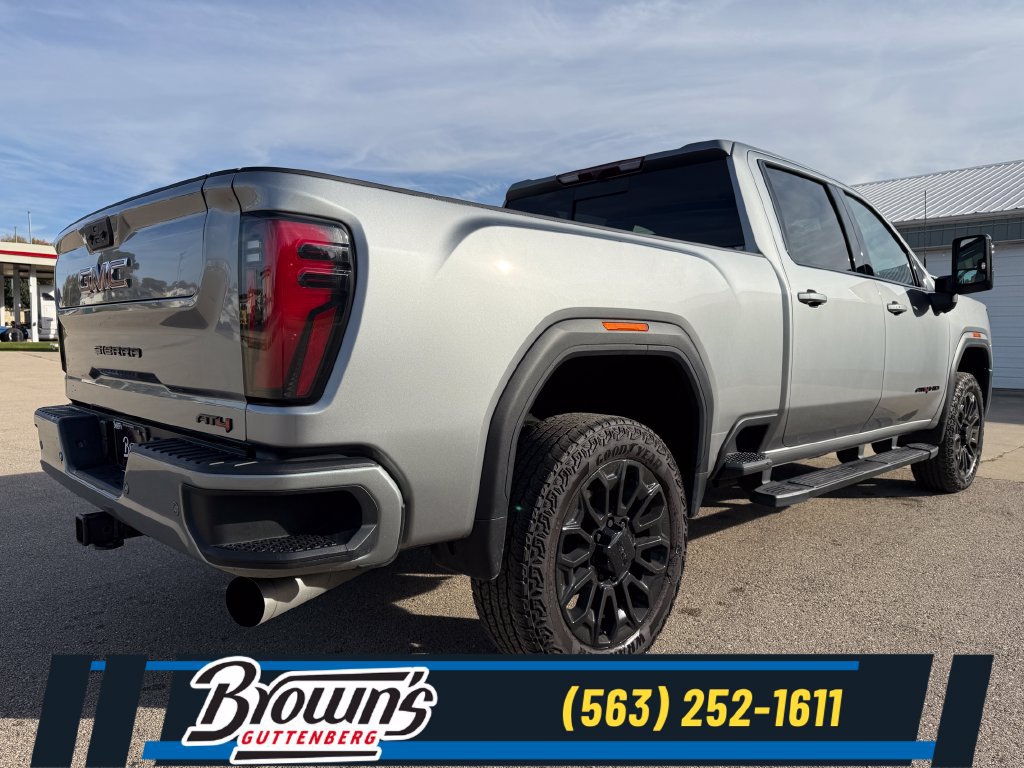 Used 2025 GMC Sierra 2500 AT4 w/ AT4 Preferred Package AWD/4WD image 1