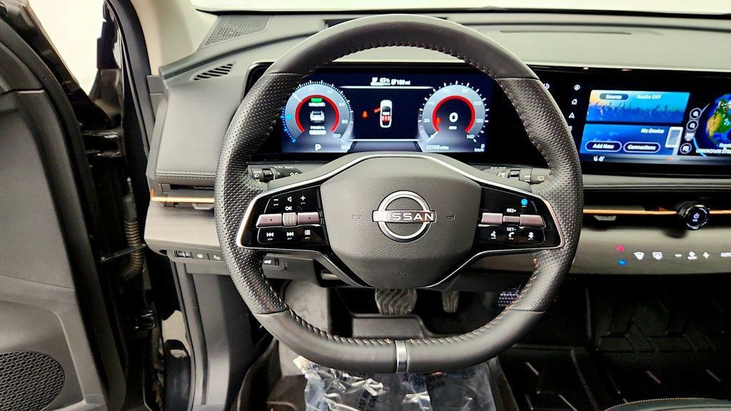 Used 2024 Nissan Ariya AWD image 15