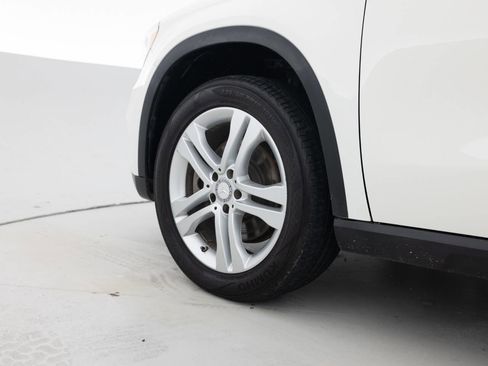 Used 2015 Mercedes-Benz GLA 250 GLA 250 4MATIC AWD 4dr SUV image 17