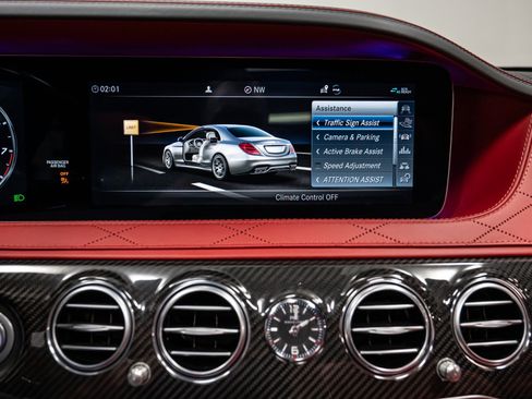 Used 2020 Mercedes-Benz S 63 AMG 4MATIC Sedan w/ Warmth & Comfort Package image 37
