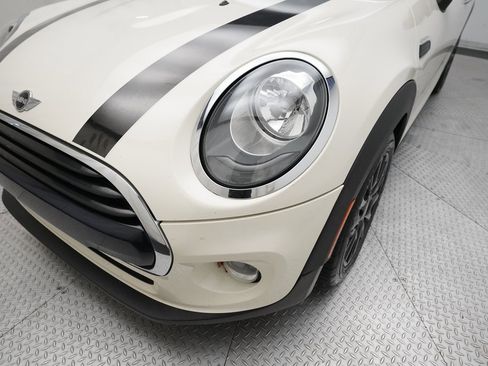 Used 2017 MINI Cooper 2-Door Hardtop image 21