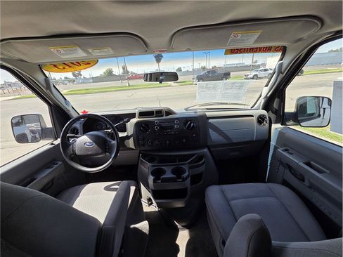 Used 2013 Ford E-150 and Econoline 150 Wagon RWD image 12