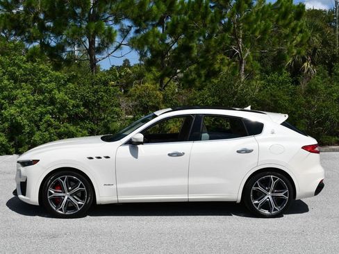 Used 2019 Maserati Levante S GranSport AWD/4WD image 3