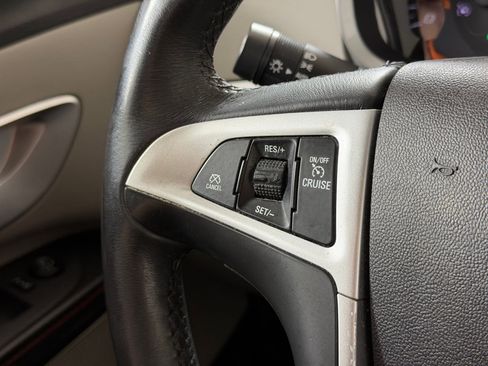 Used 2015 Chevrolet Equinox LT w/ Driver Convenience Package image 16