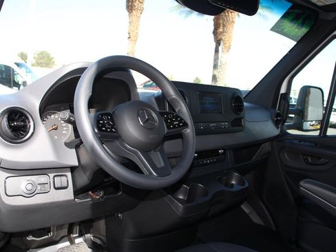 Used 2023 Mercedes-Benz Sprinter 3500 w/ Acoustic Package image 17