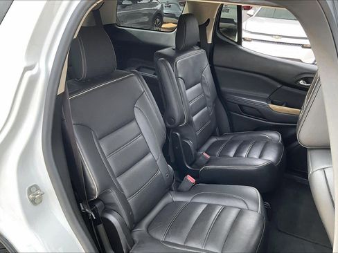 Used 2018 GMC Acadia Denali image 19