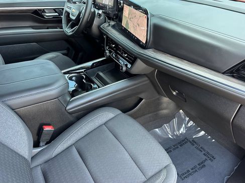 Used 2026 Chevrolet Tahoe LS w/ LPO, Dark Essentials Package RWD image 21