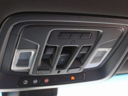 Used 2020 GMC Sierra 2500 AT4 w/ AT4 Premium Package image 26