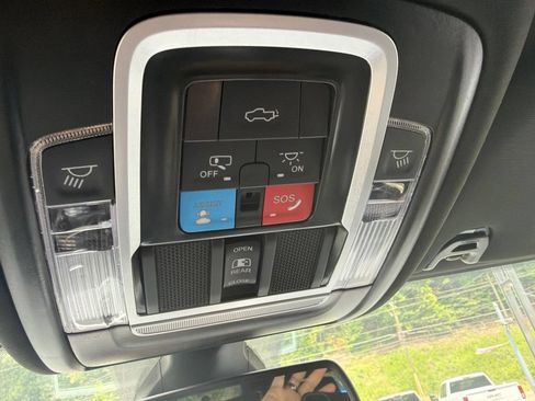 Used 2024 RAM 2500 Laramie w/ Sport Appearance Package AWD/4WD image 22