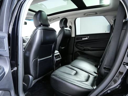 Used 2017 Ford Edge Titanium w/ Equipment Group 301A AWD/4WD image 13