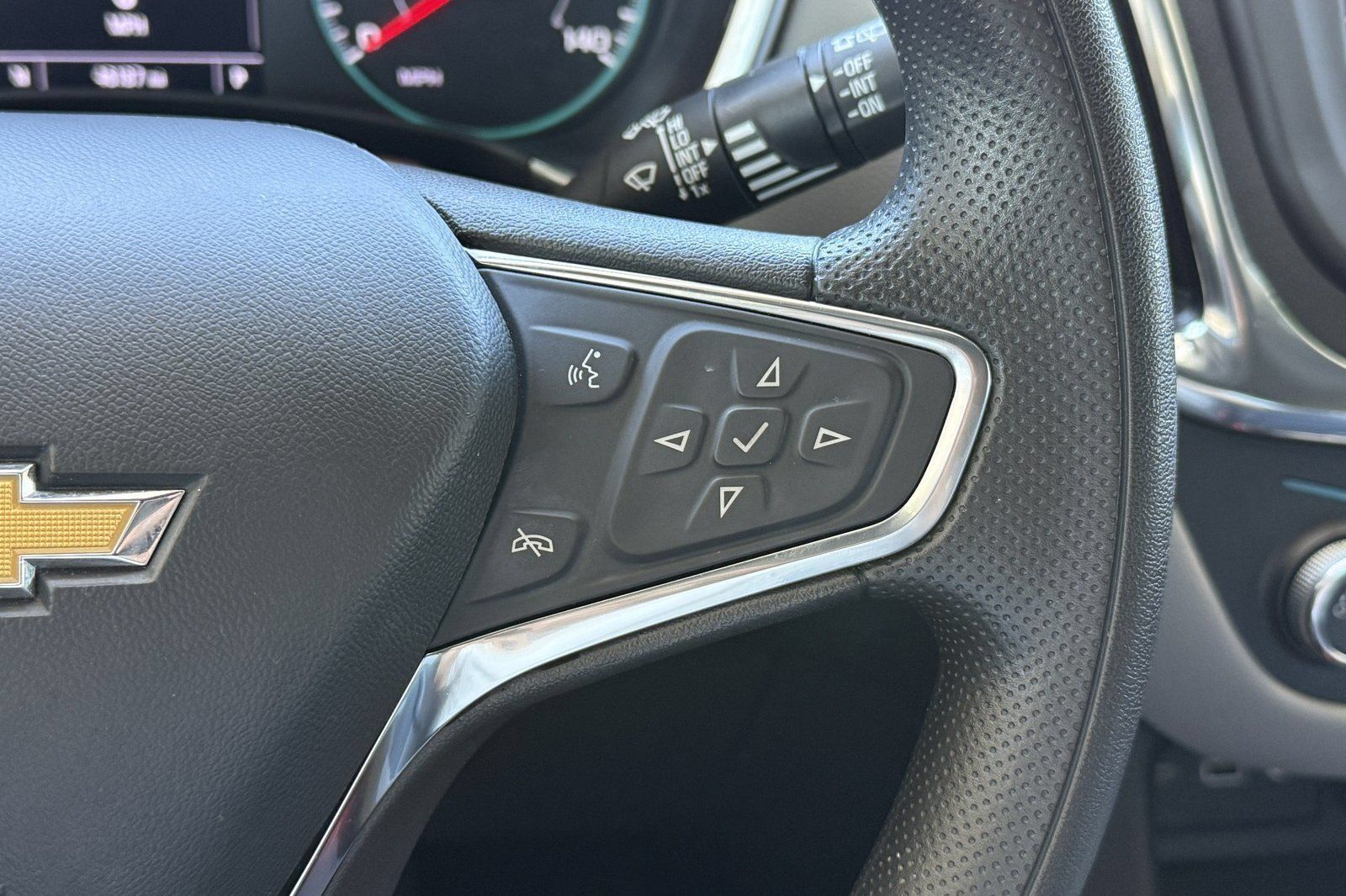 Used 2024 Chevrolet Equinox LS FWD image 31