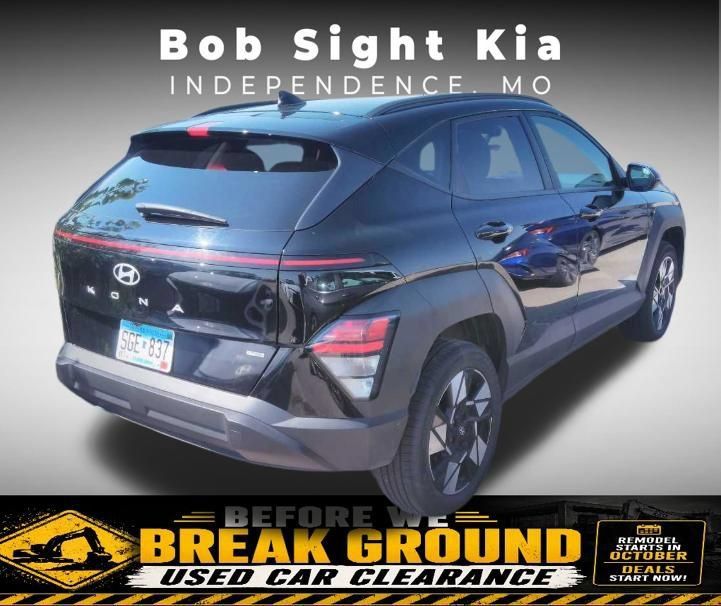 Used 2025 Hyundai Kona SEL AWD/4WD image 4