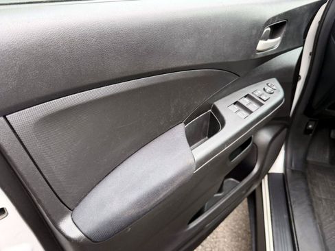 Used 2015 Honda CR-V LX image 15
