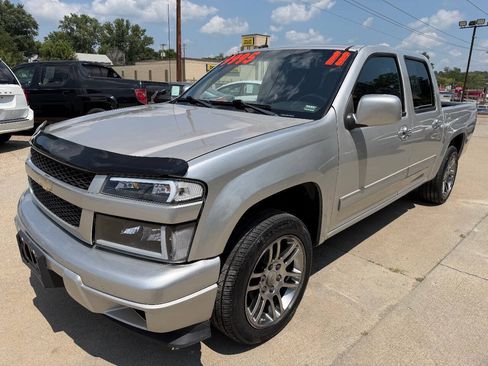 Used 2011 Chevrolet Colorado LT RWD image 3