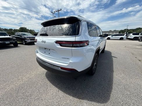Certified 2025 Jeep Grand Cherokee L Limited AWD/4WD image 5