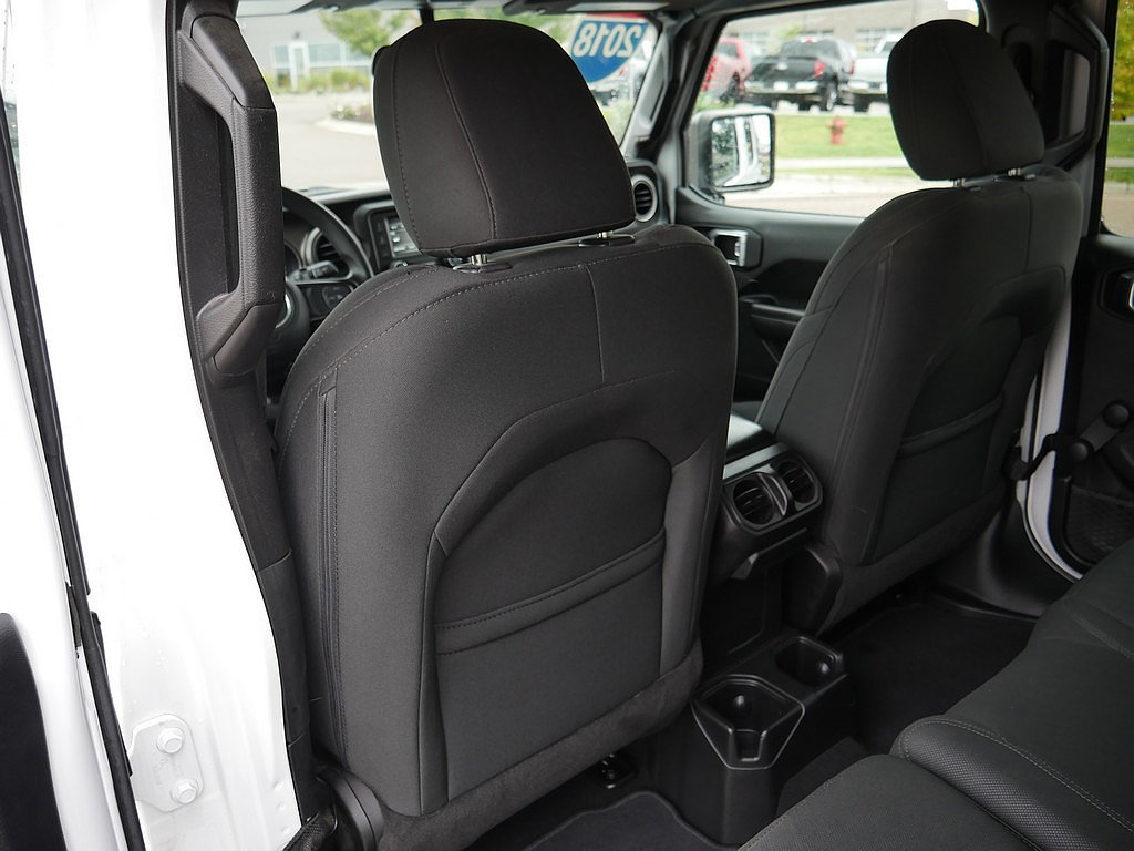 Used 2018 Jeep Wrangler Unlimited Sport AWD/4WD image 14