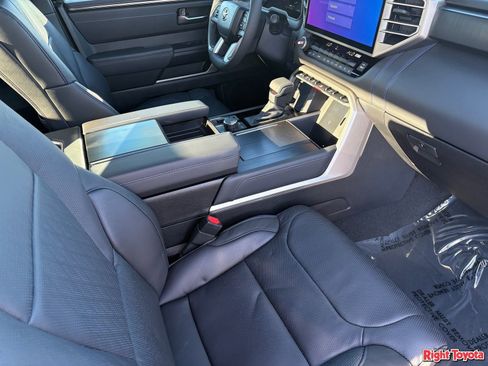 New 2026 Toyota Tundra Limited AWD/4WD image 15