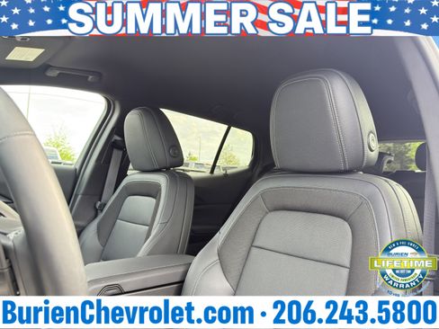 Used 2024 Chevrolet Equinox EV LT AWD/4WD image 10