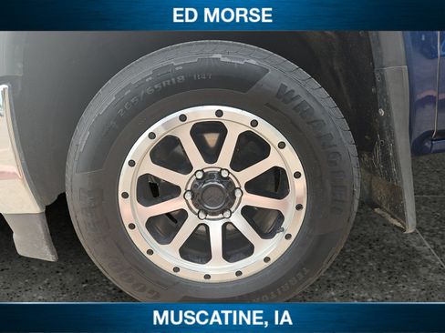 Used 2019 GMC Sierra 1500 SLE w/ SLE Value Package AWD/4WD image 9