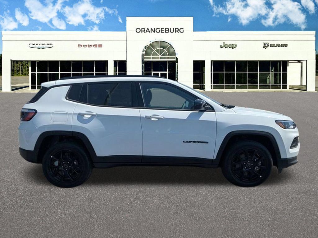 New 2026 Jeep Compass Latitude AWD/4WD image 9