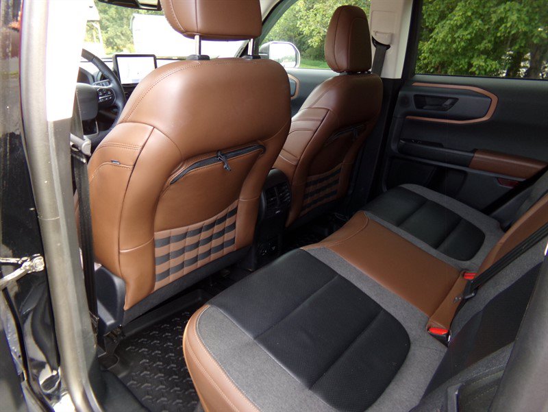 Used 2021 Ford Bronco Sport Outer Banks w/ Outer Banks Package (96D) AWD/4WD image 23