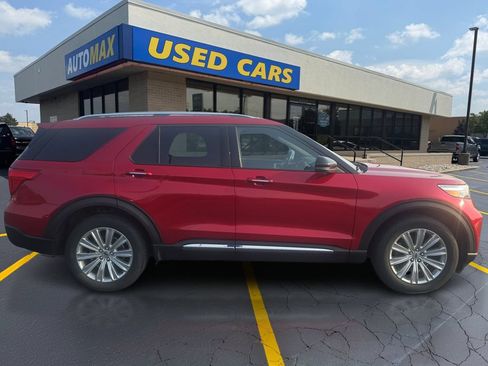 Used 2020 Ford Explorer Limited w/ Class III Trailer Tow Package AWD/4WD image 2