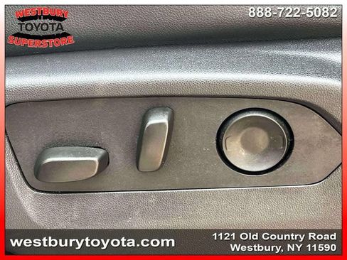 Used 2025 Chevrolet Suburban Z71 AWD/4WD image 22