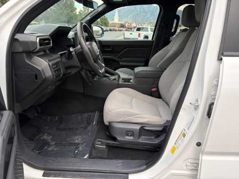 Used 2024 Toyota Tacoma SR5 AWD/4WD image 11