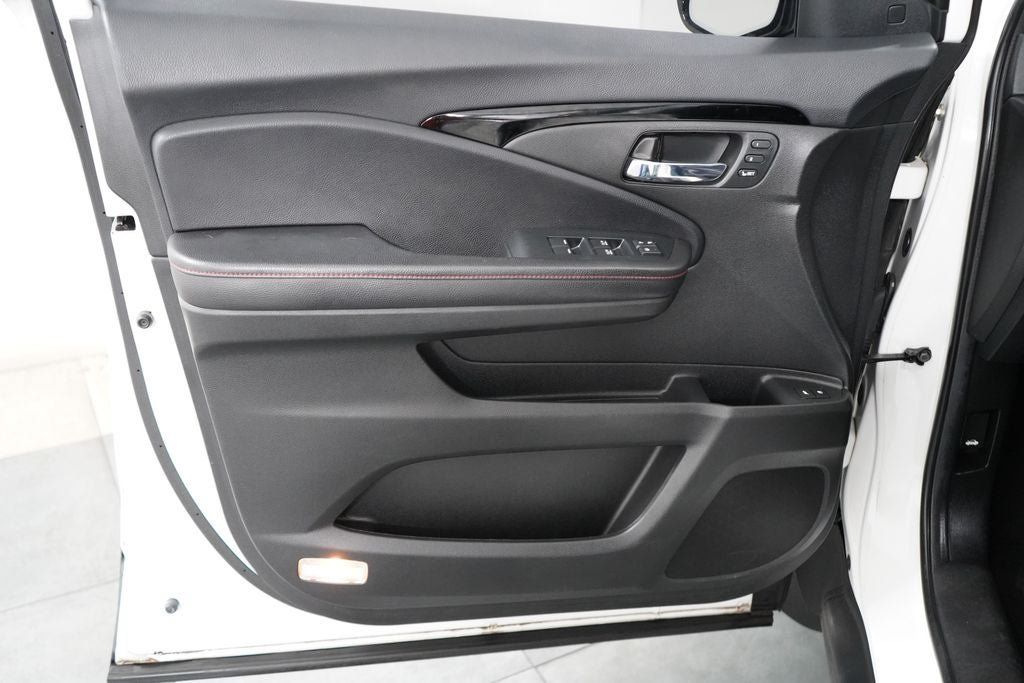 Used 2022 Honda Pilot Black Edition image 23