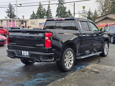 Used 2020 Chevrolet Silverado 1500 High Country w/ Technology Package image 8