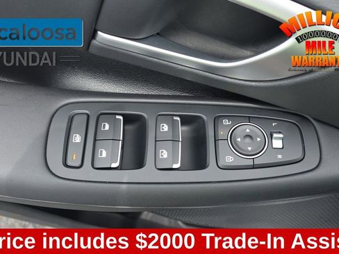 Used 2025 Hyundai Sonata SEL FWD image 13