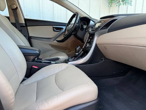 Used 2014 Hyundai Elantra Sport FWD image 13