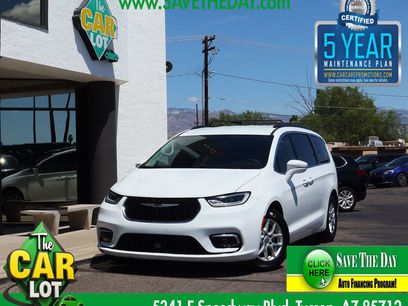 Used 2022 Chrysler Pacifica Touring-L