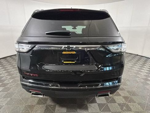 Used 2021 Chevrolet Traverse Premier w/ Redline Edition AWD/4WD image 3