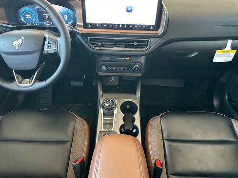 New 2025 Ford Bronco Sport Outer Banks image 13