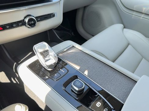 Used 2026 Volvo XC90 B6 Ultra image 24