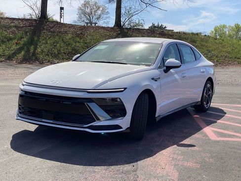 New 2026 Hyundai Sonata SEL FWD image 5